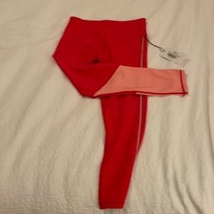 Zyia Popsicle Pink Light n Tight Leggings size 8/10. BNWT.